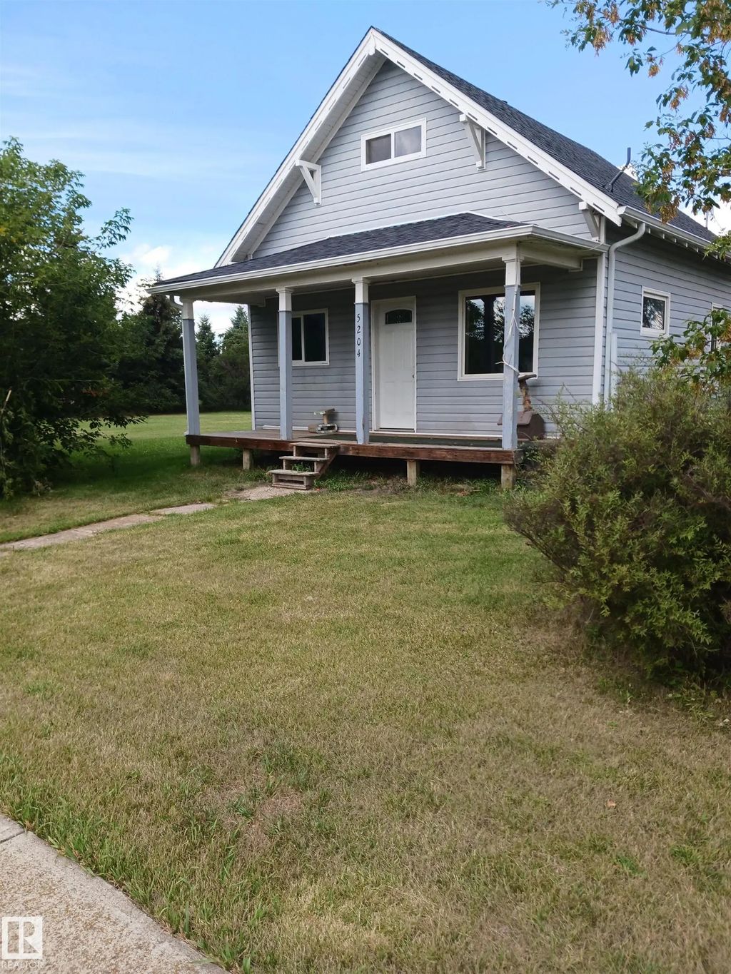 5204 53 Avenue, Mundare