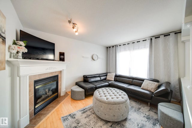 3716 160a Avenue Nw, Edmonton