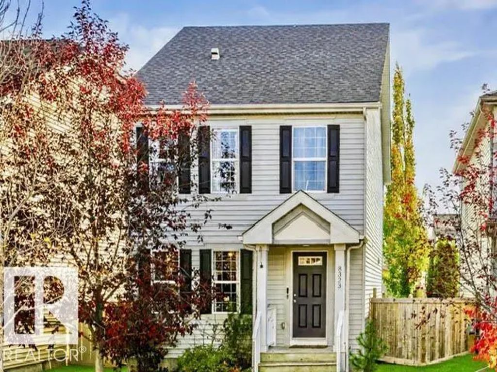 8323 Ellis Crescent, Edmonton