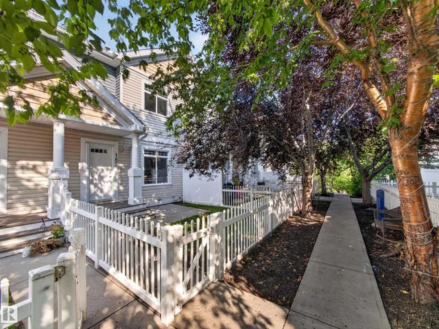 185 1804 70 Street Sw, Edmonton