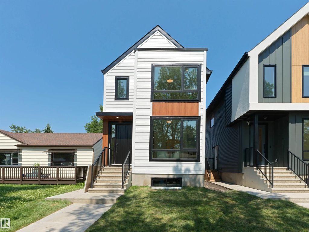 8136 77 Avenue, Edmonton