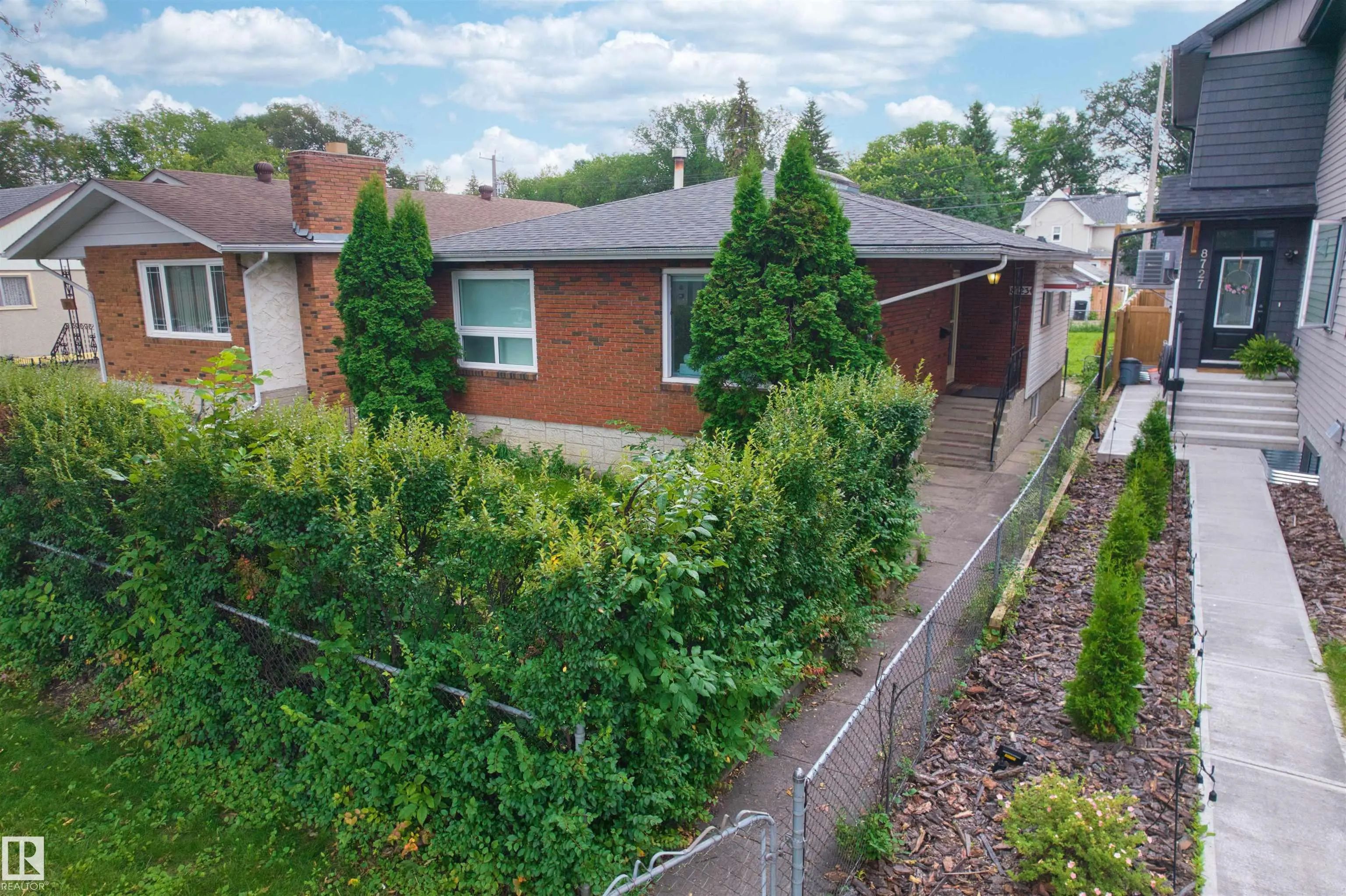 Single Family Property for Sale at 8723 81 Avenue Northwest, Edmonton: MLS®# E4505261