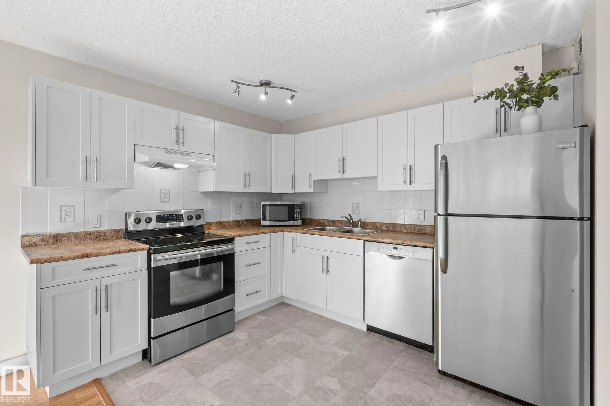 Photo of Listing #E4510594