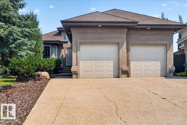 928 Thompson Place Nw, Edmonton