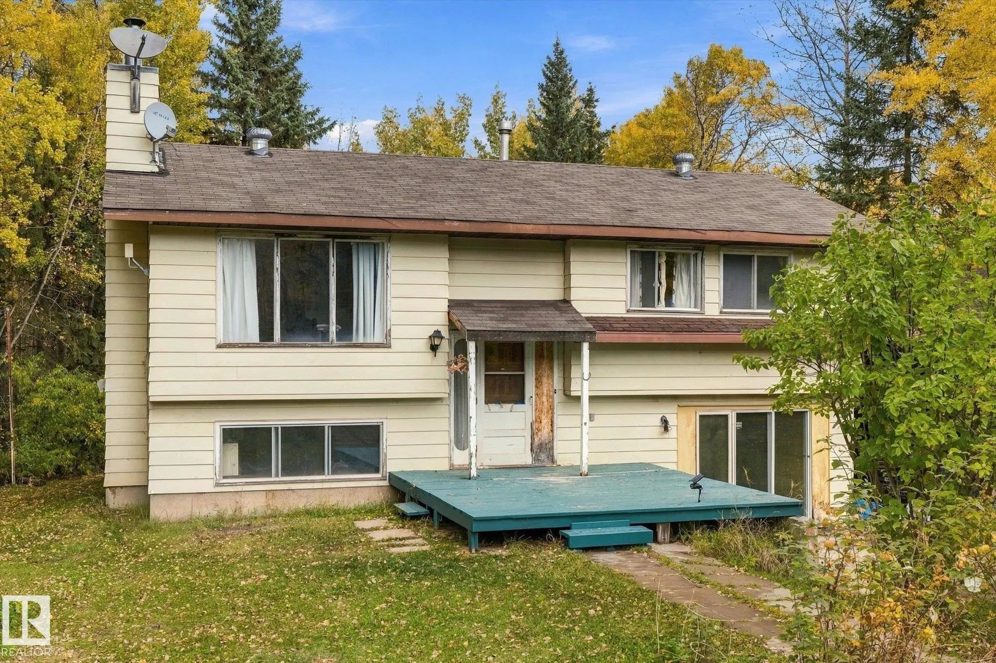 Rural Parkland County Home for Sale: Rural Listing in Westland Park II