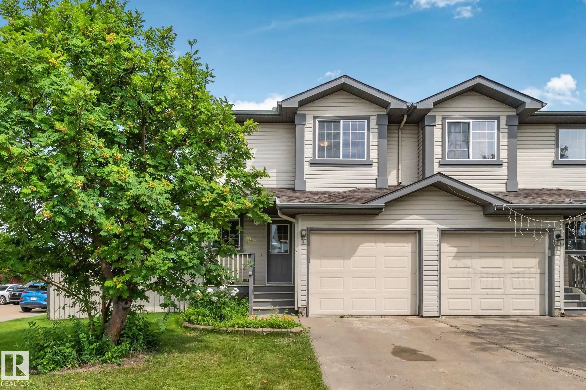 Edmonton Real Estate: Single Family Property for Sale in Wild Rose