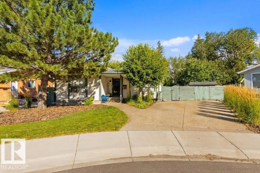 16715 98 Street, Edmonton