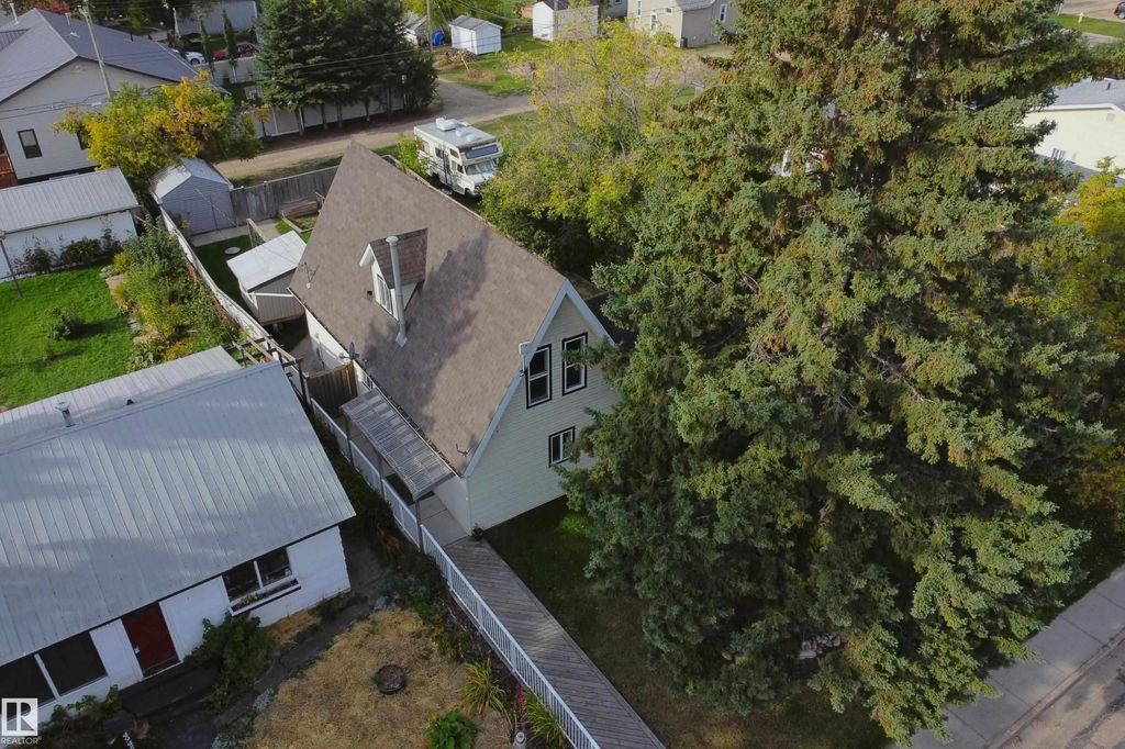 4947 49 Avenue, Barrhead