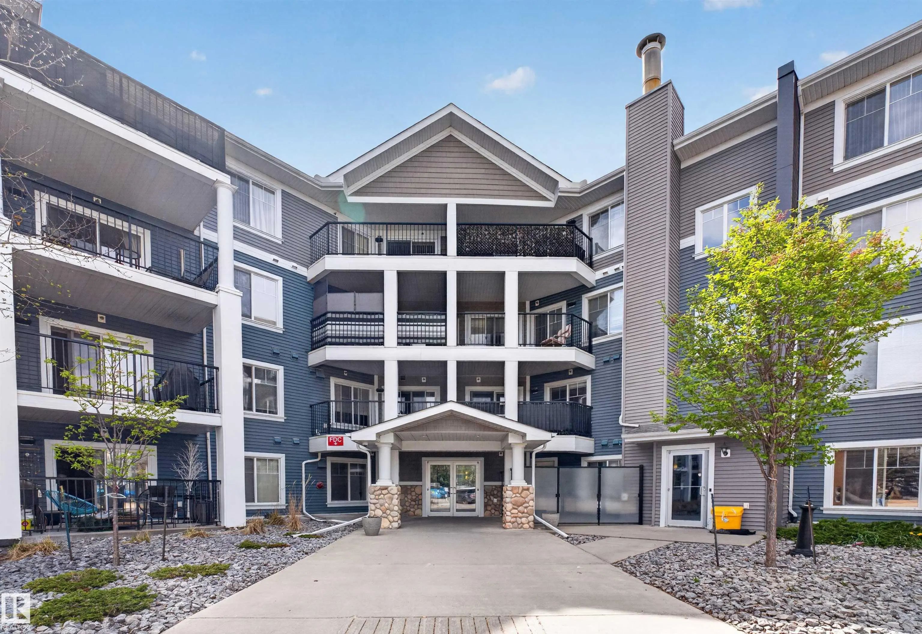 Edmonton Real Estate: Condo / Townhouse Property for Sale in Summerside