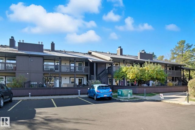 119 Surrey Gardens Gardens Nw, Edmonton