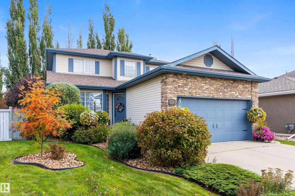 37 Huntington Crescent, St. Albert