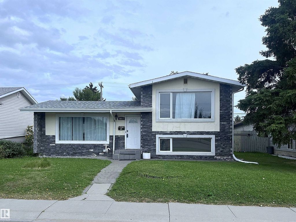 8817 163 Street, Edmonton