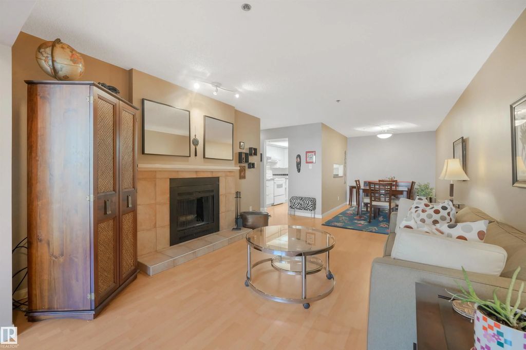 203 10171 119 Street, Edmonton