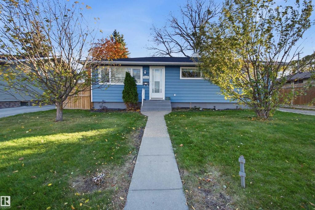 15933 95 Avenue, Edmonton