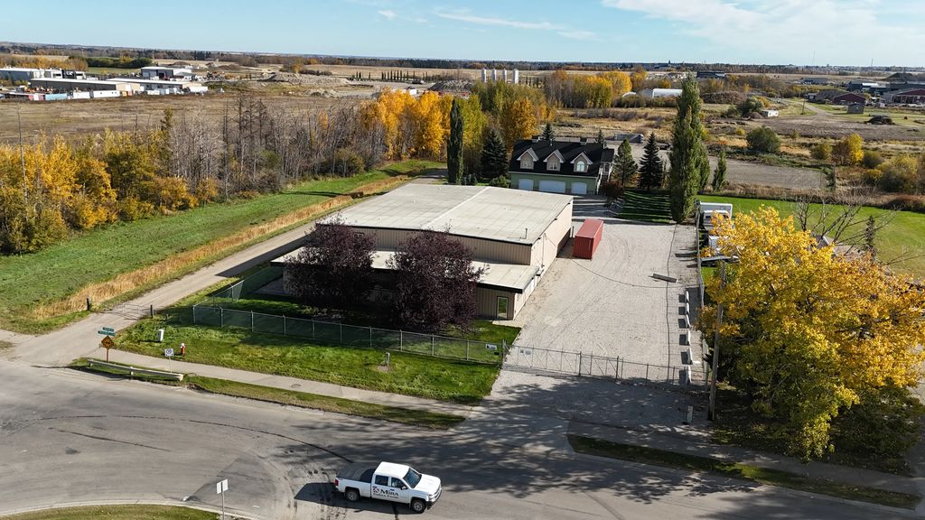 Boulder Blvd, Stony Plain