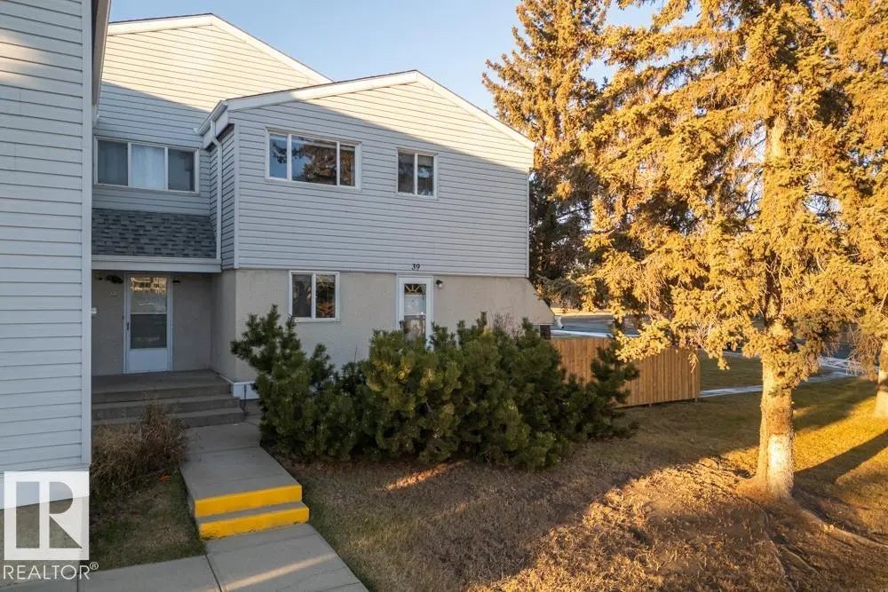 39 Mcleod Place, Edmonton