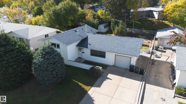 99 Pine Street, Sherwood Park