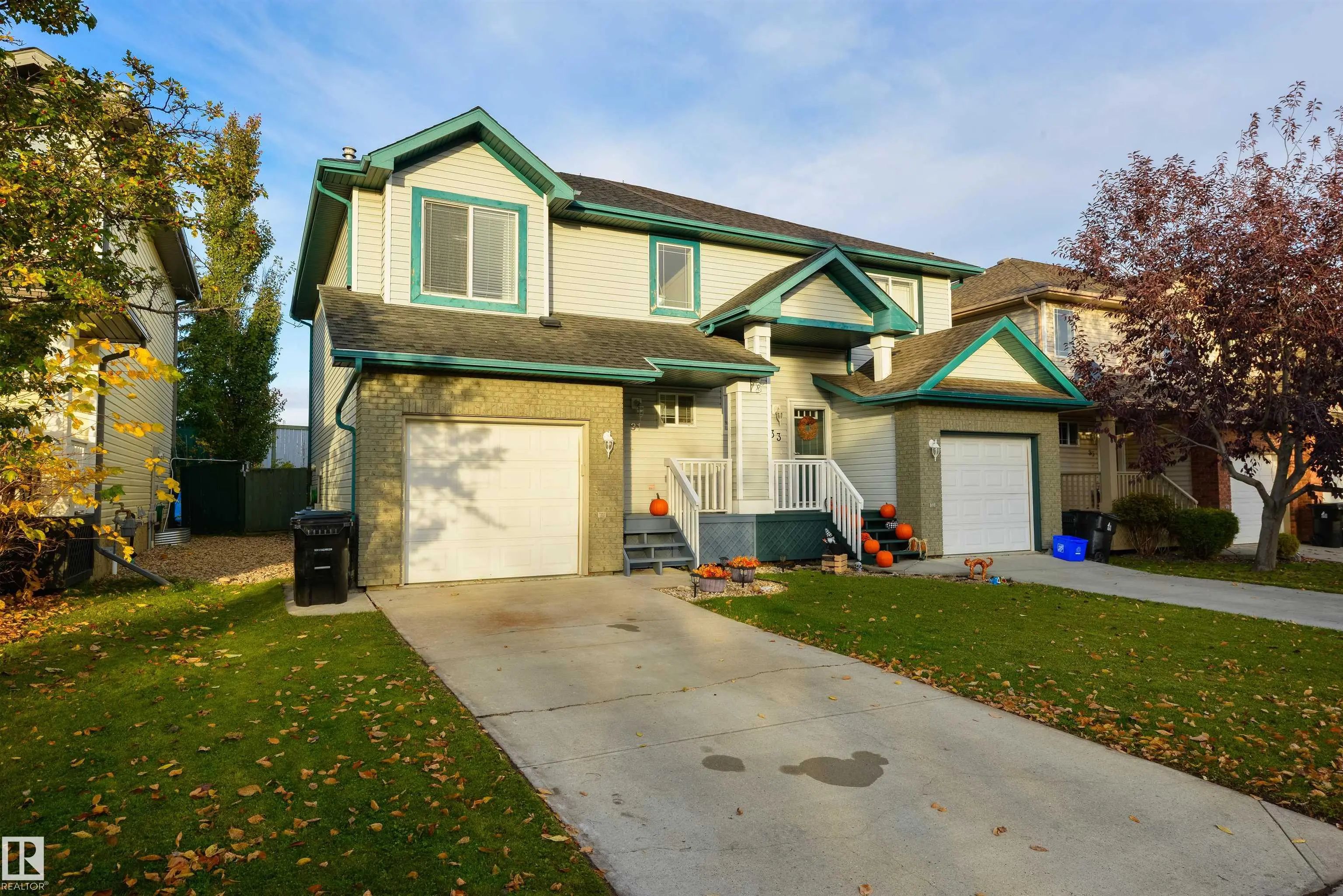 Home for Sale Located at 31 Ventura Street, Spruce Grove, AB