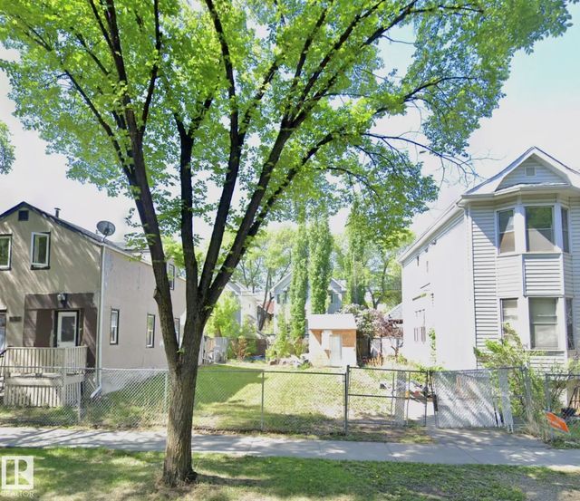 10858 92 Street Nw, Edmonton