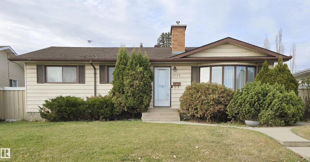 8708 Meadowlark Road, Edmonton