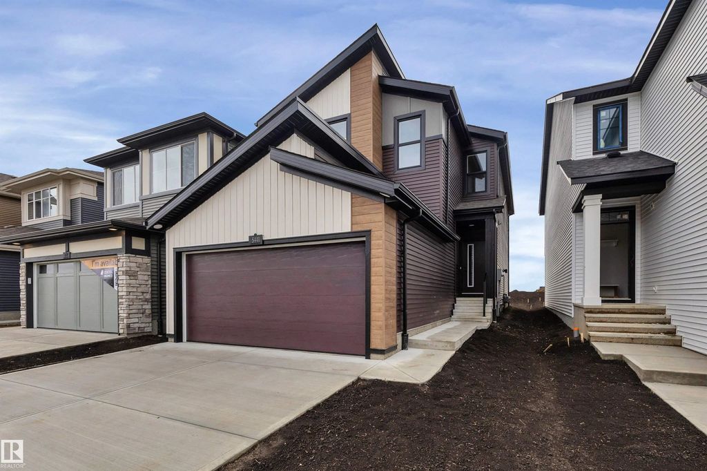 5441 Hawthorn Run, Edmonton