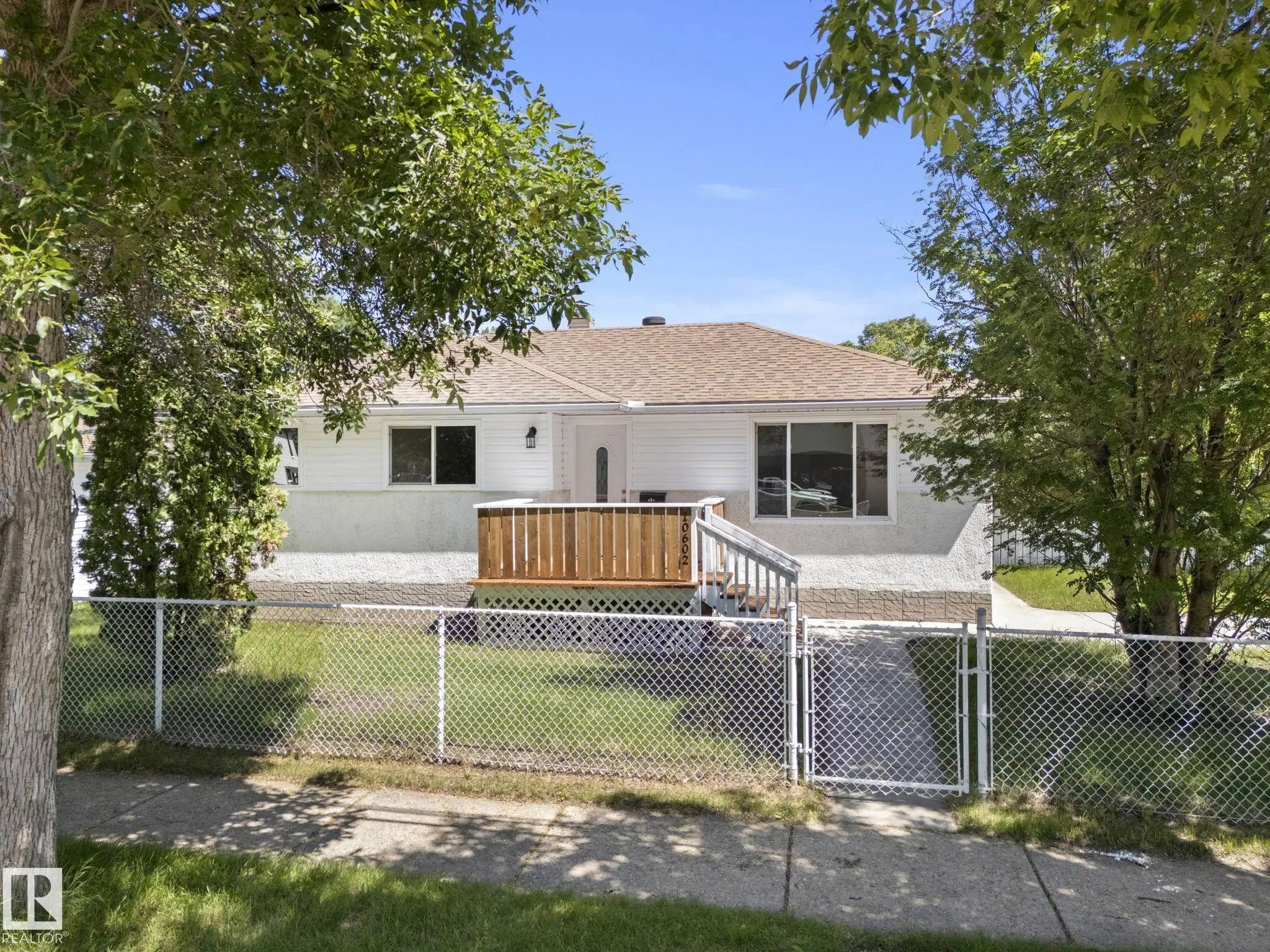 Photo for MLS®# E4497537 - home for sale at 10602 100 Avenue, Old Fort Saskatchewan, Fort Saskatchewan AB