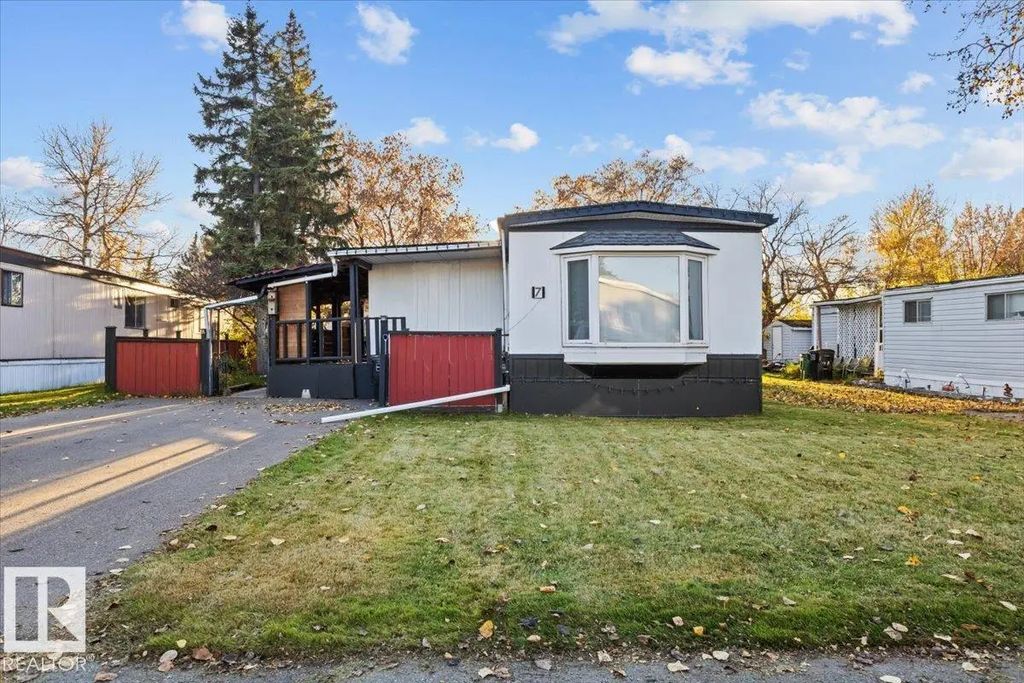 7 Keyhole Crescent, Edmonton