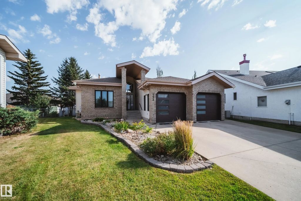 242 Running Creek Lane, Edmonton