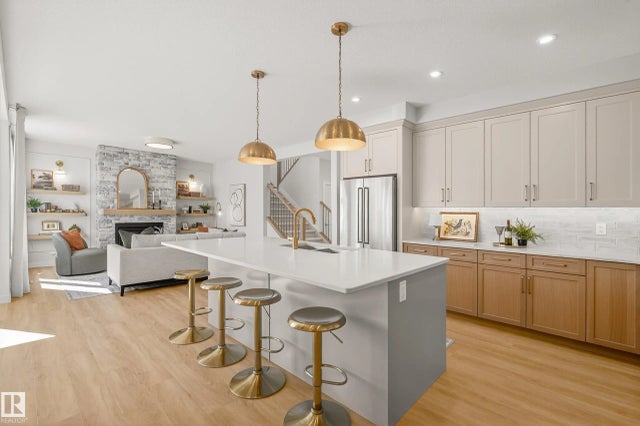 4545 Knight Wynd Sw, Edmonton