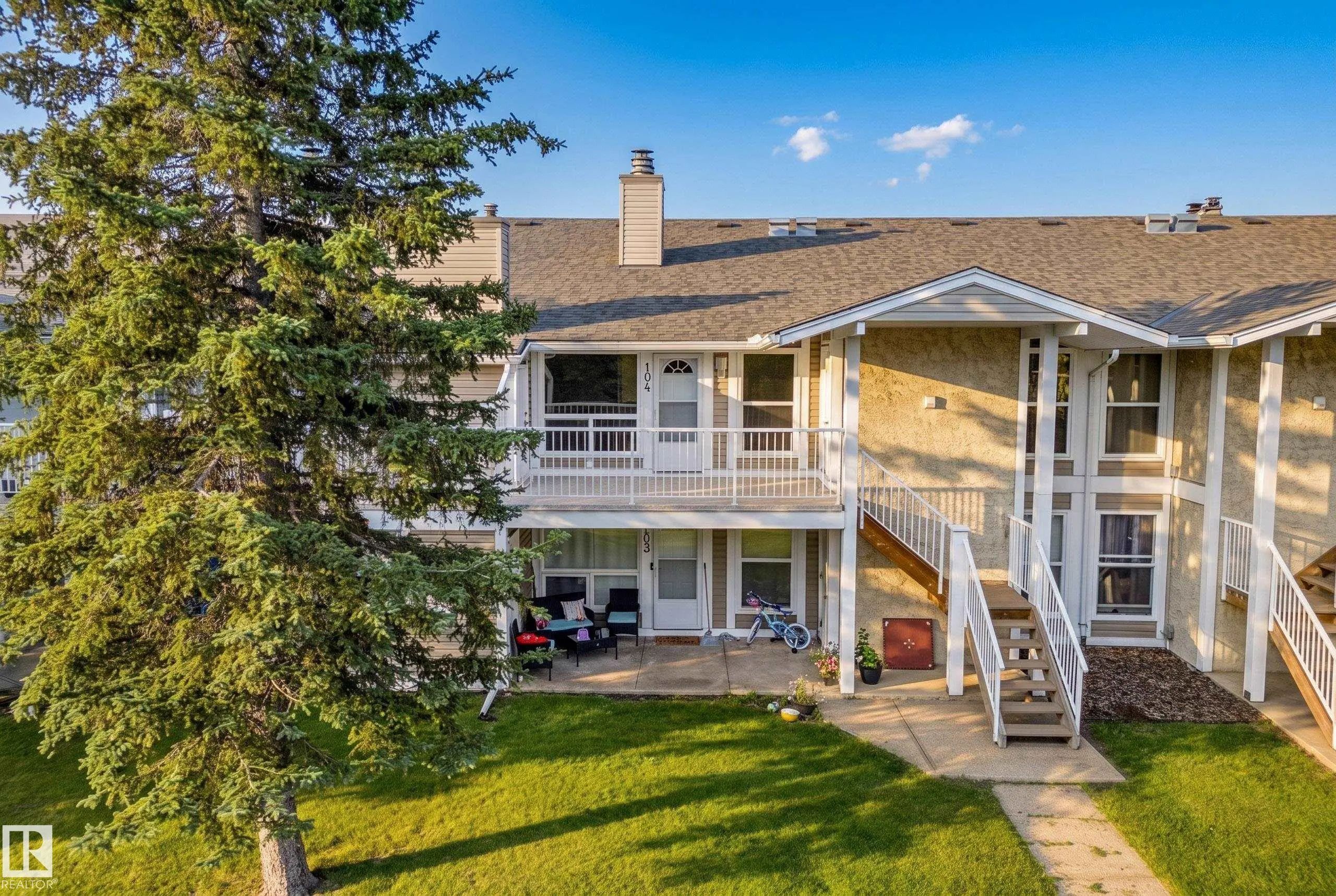 Condo / Townhouse Home for Sale in Edmonton, AB