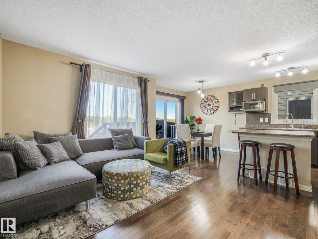 5220 1a Av Sw, Edmonton