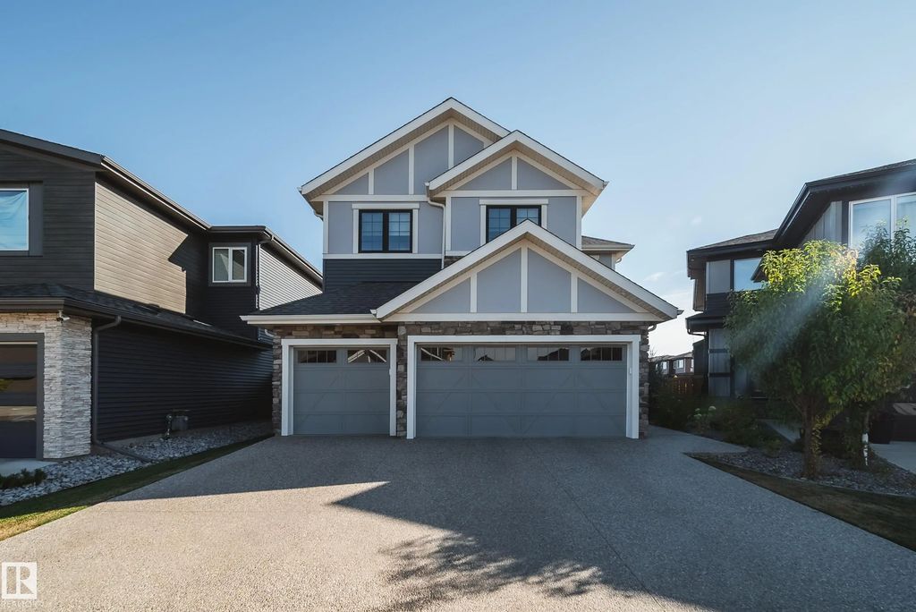 6843 Knox Loop, Edmonton
