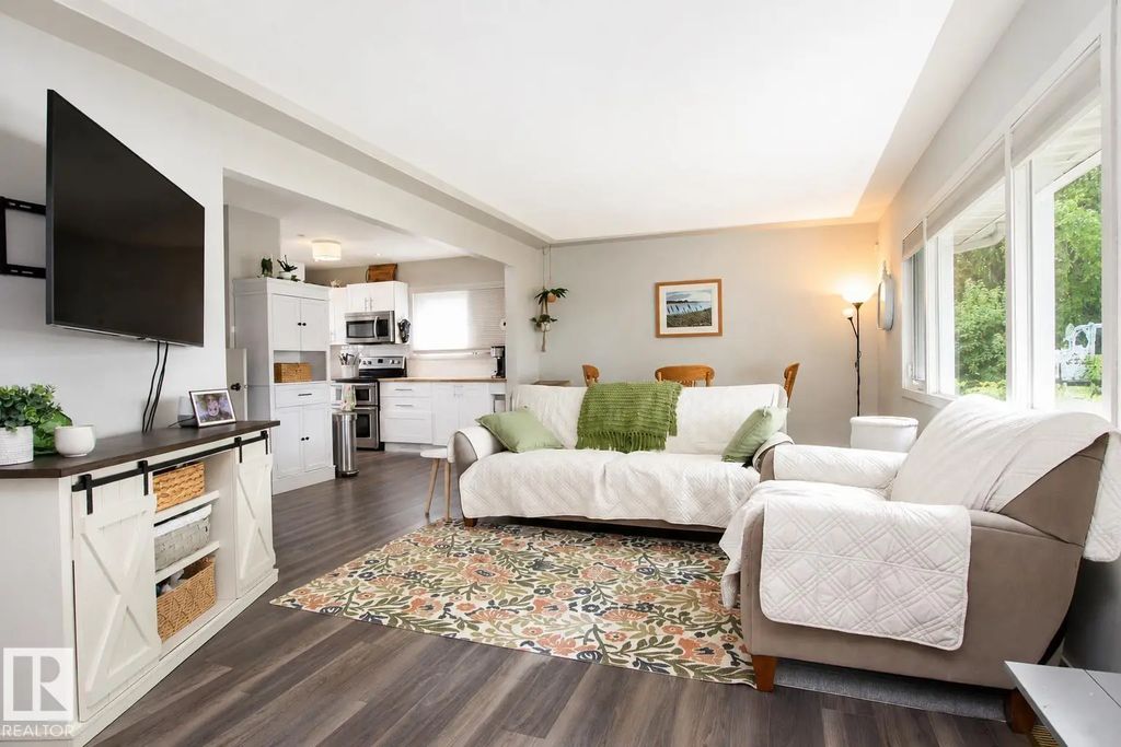 12231 55 Street, Edmonton
