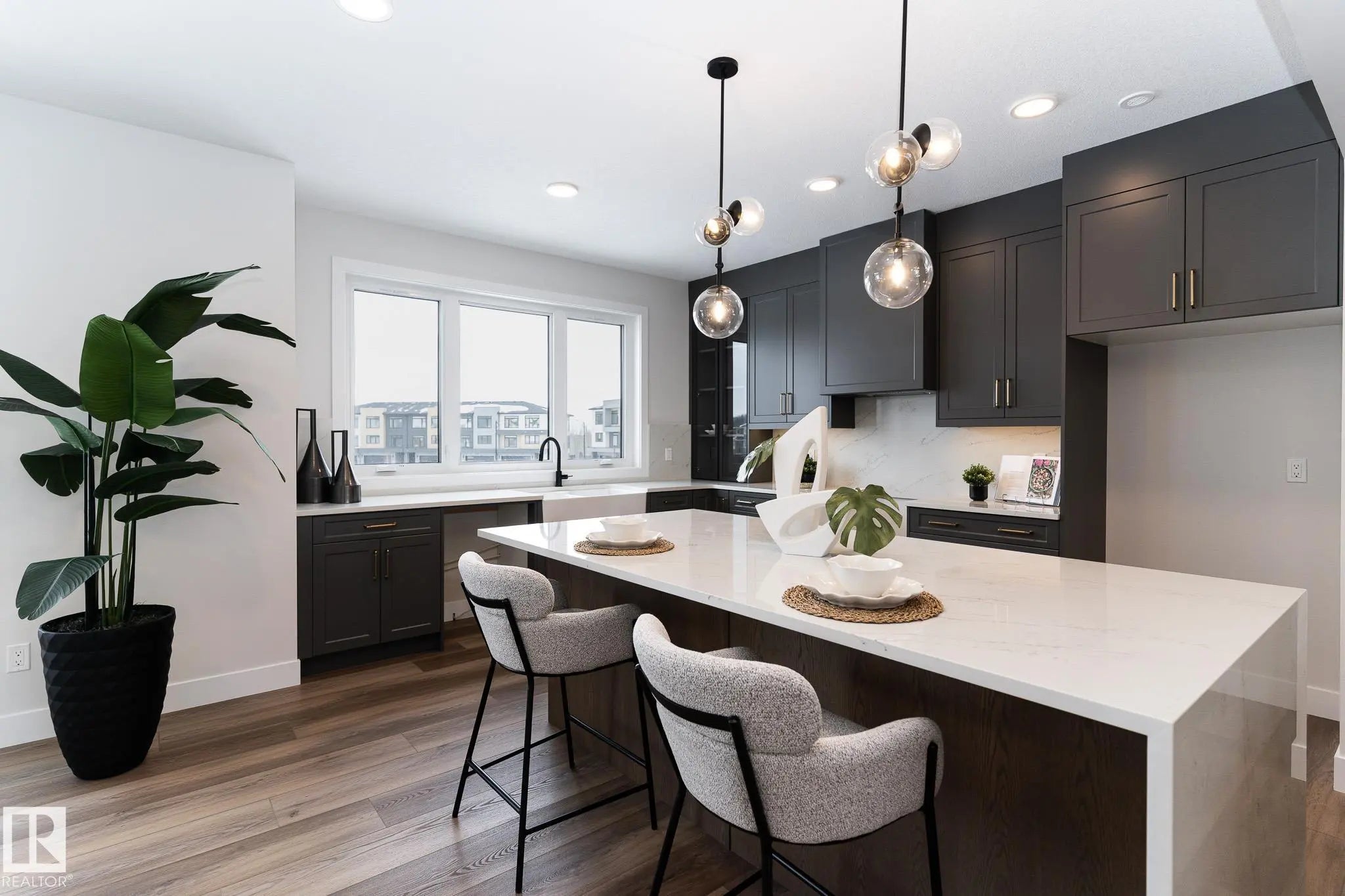 25 7121 May Crescent Nw, Edmonton