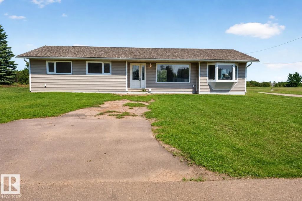 5316 54 Avenue, Andrew