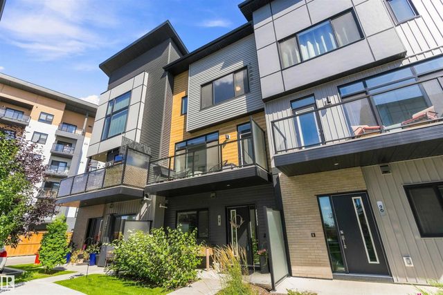 98 50 Ebony Boulevard, Sherwood Park
