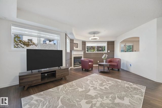 111 182 Haddow Close Nw, Edmonton