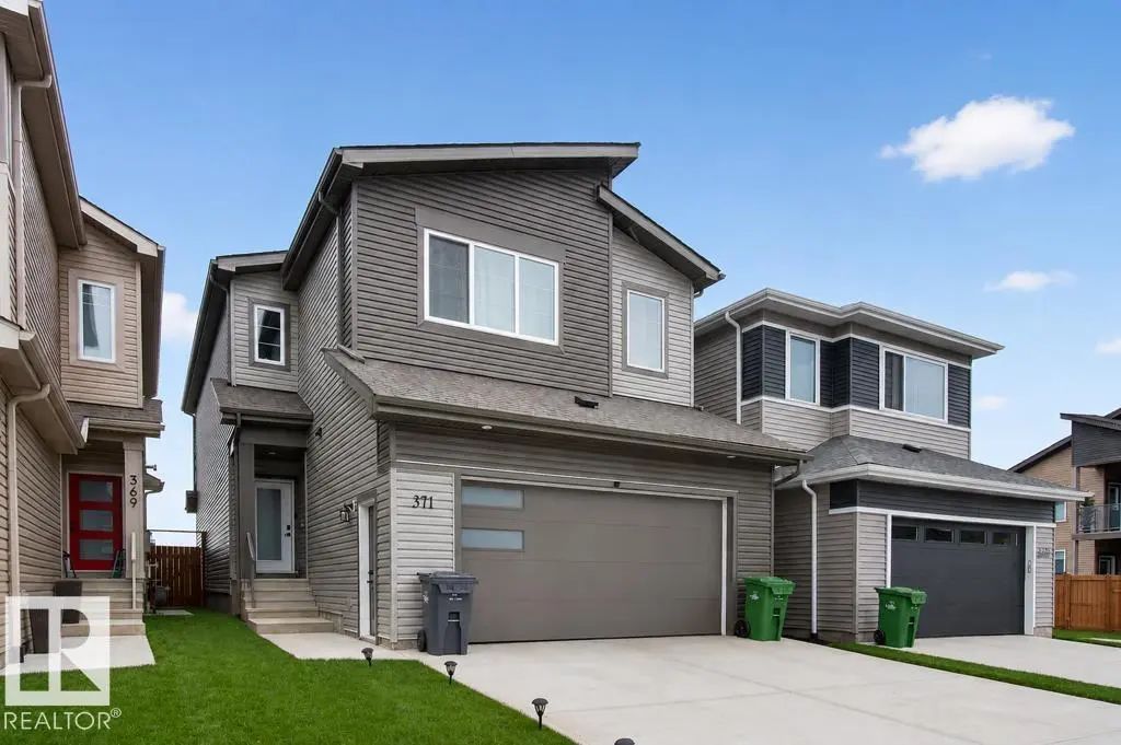 Photo for MLS®# E4506924 - home for sale at 371 Bluff Cv, Black Stone, Leduc AB