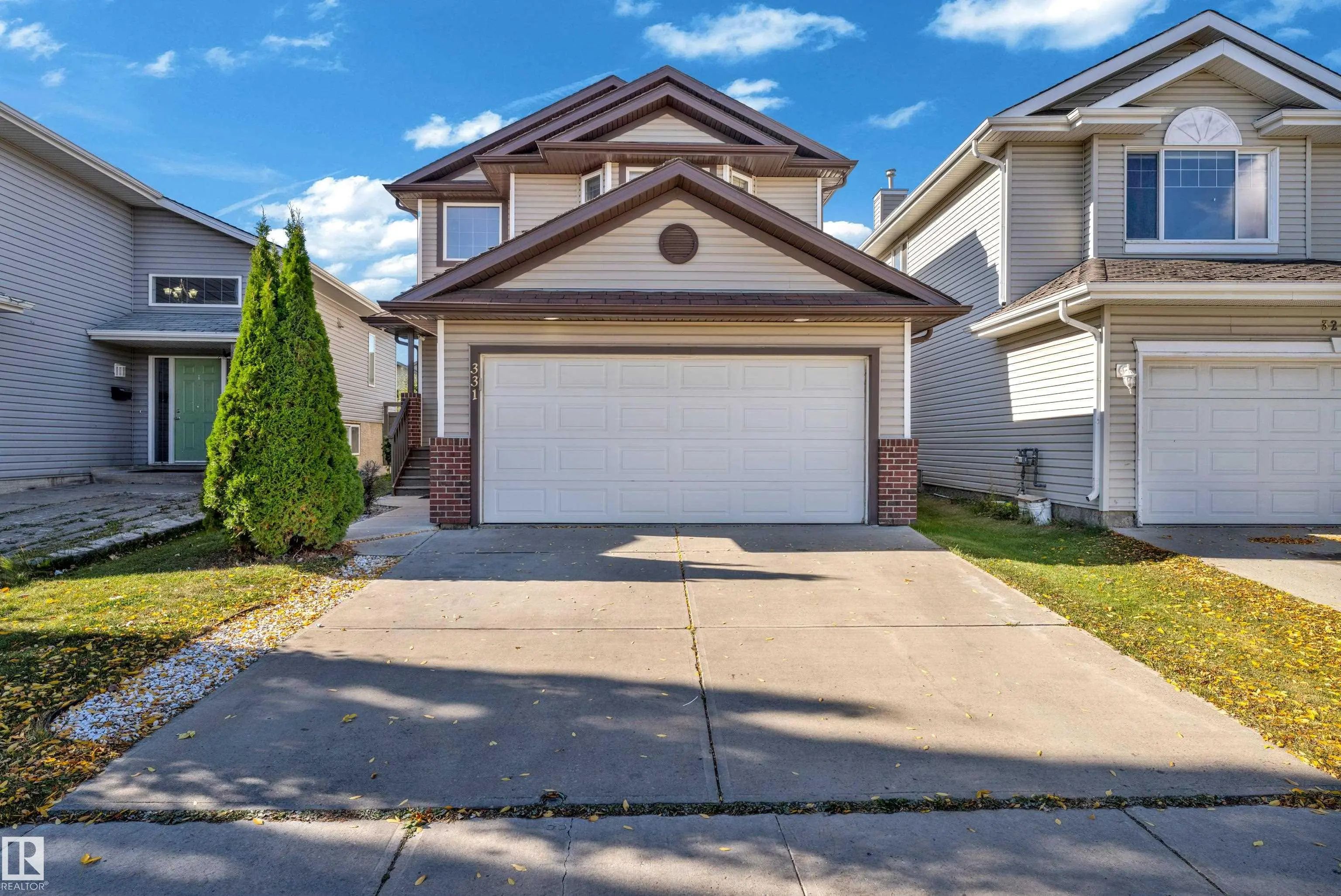 Photo for MLS®# E4511844 - home for sale at 331 Silver Berry Road Northwest, Silver Berry, Edmonton AB