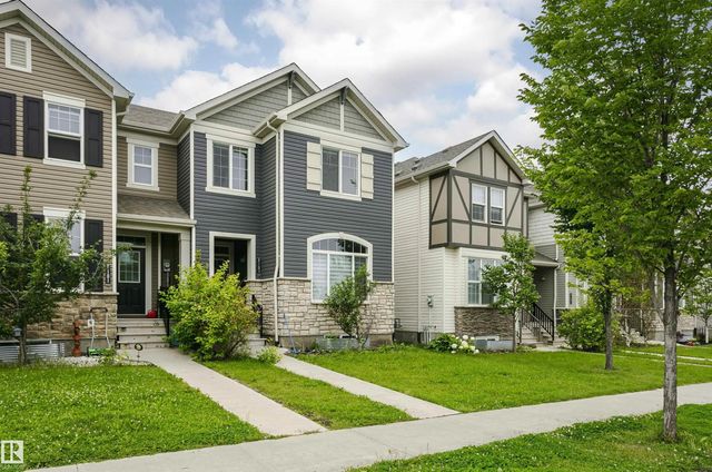 8103 Chappelle Way Sw, Edmonton