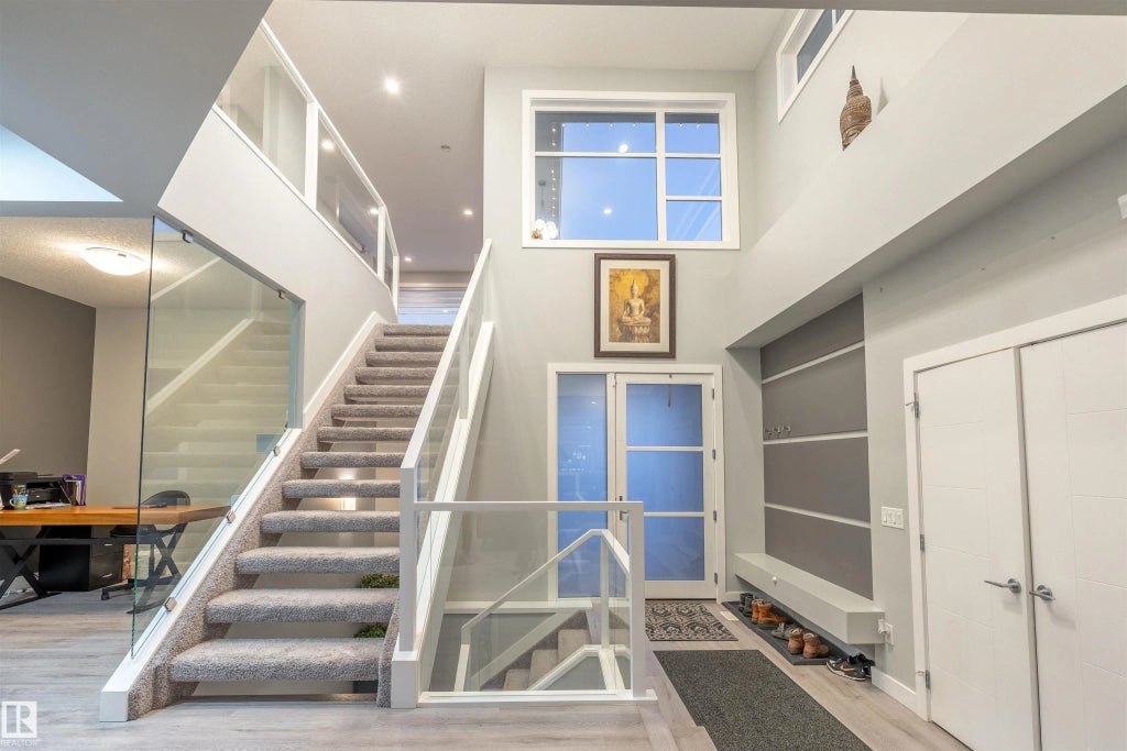 2118 Cavanagh Drive, Edmonton