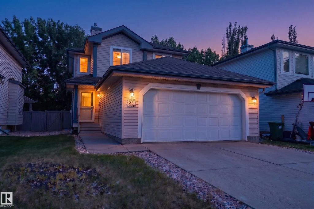 23 English Way, St. Albert