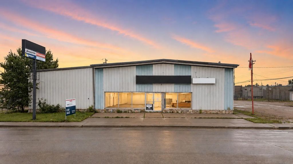 52 Ave, Tofield