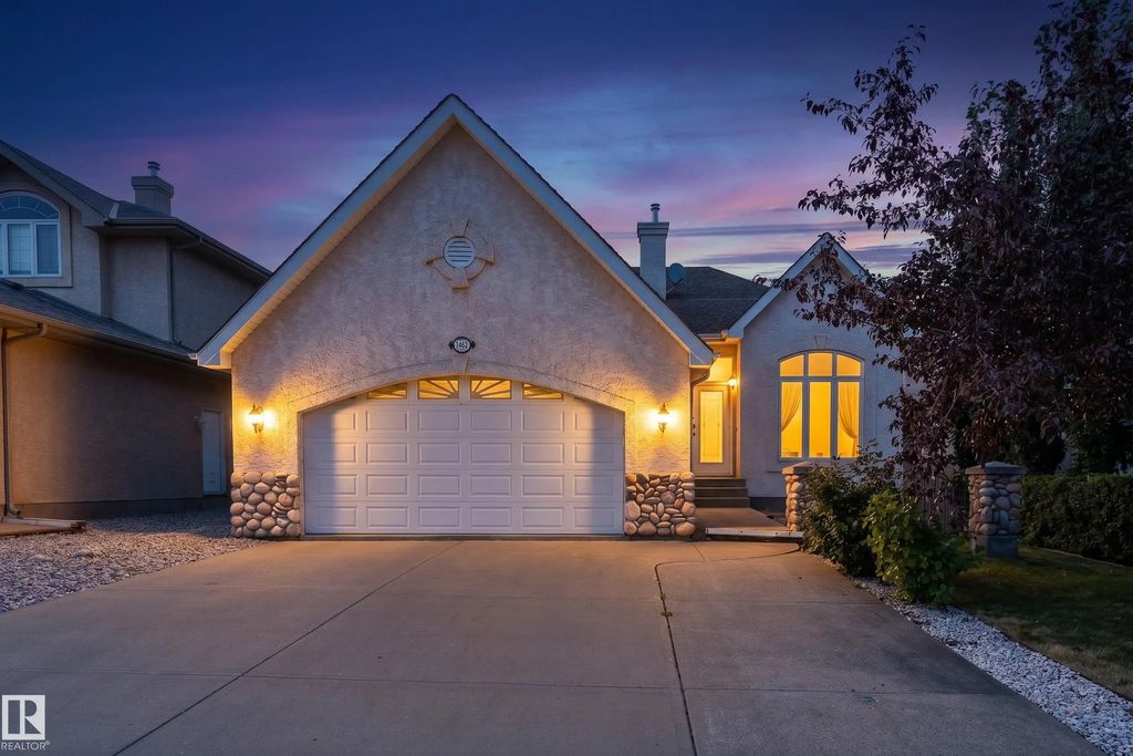 1462 Loewen Crest, Edmonton