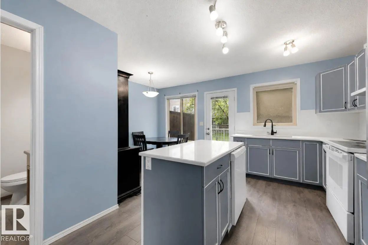 Photo for MLS®# E4497942 - home for sale at 28 290 Spruce Ridge Road, Spruce Ridge, Spruce Grove AB