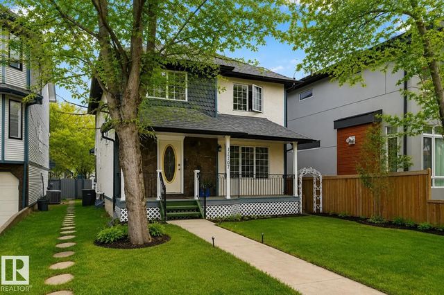 11107 University Avenue Nw, Edmonton