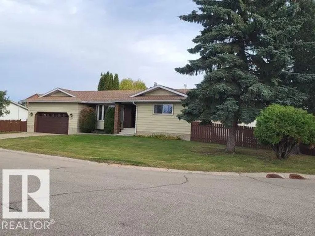 8305 100 Avenue, Fort Saskatchewan