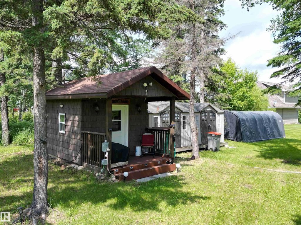 304 1 Avenue, Rural Wetaskiwin County