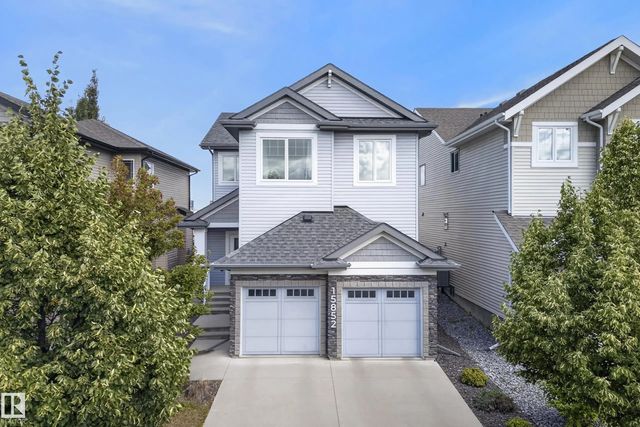 15852 10 Avenue Sw, Edmonton