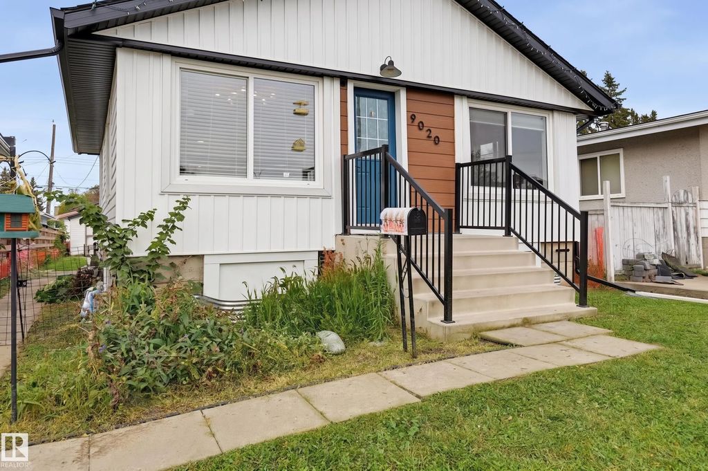 9020 152 Street, Edmonton